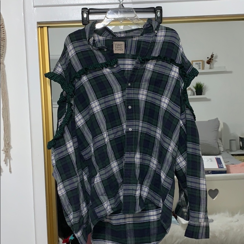 FURST OF A KIND shoulder cut out flannel